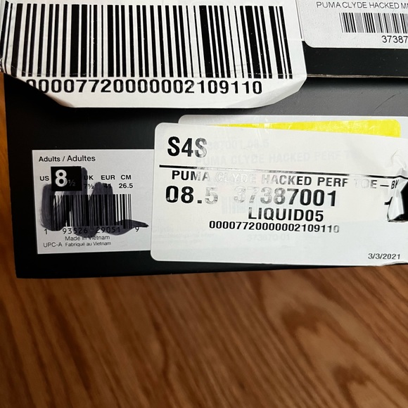 Puma CLYDE HACKED PERF TOE size 8.5 - Picture 6 of 8